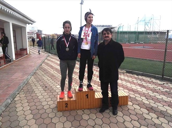 Atletizmde seçme rüzgarı