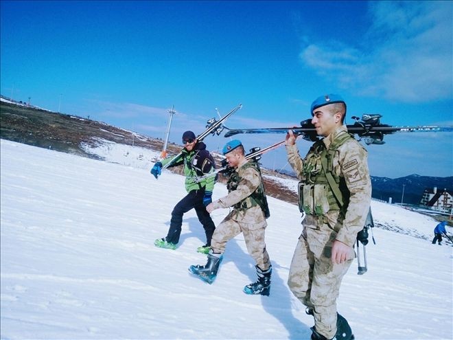 Komandolara Kayak Eğitimi
