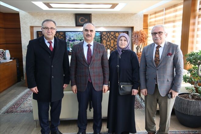 GURBETÇİ VATANDAŞ YARDIM İÇİN SİVAS´A GELDİ...
