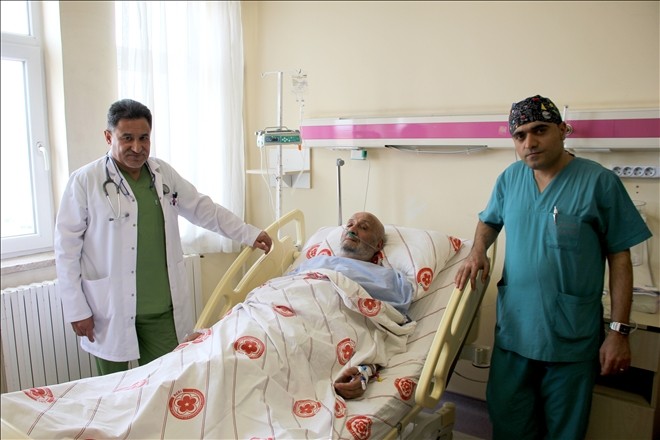 CÜ Kalp Damar Cerrahisi başarılı ameliyatlara imza atıyor.