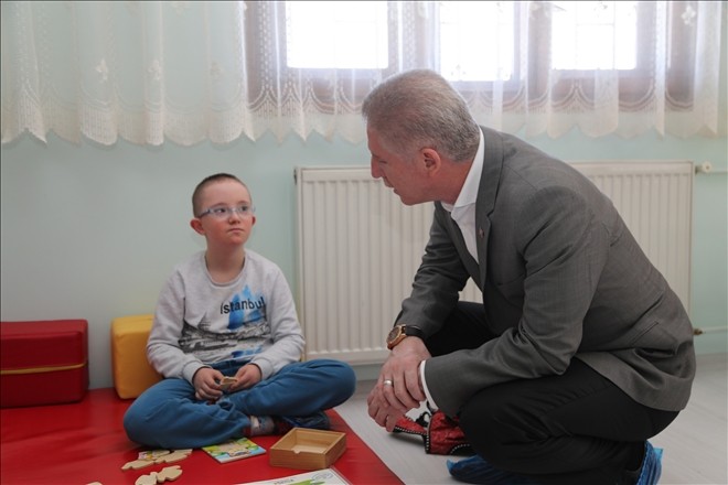 Gül, rehabilitasyon merkezlerini denetlendi