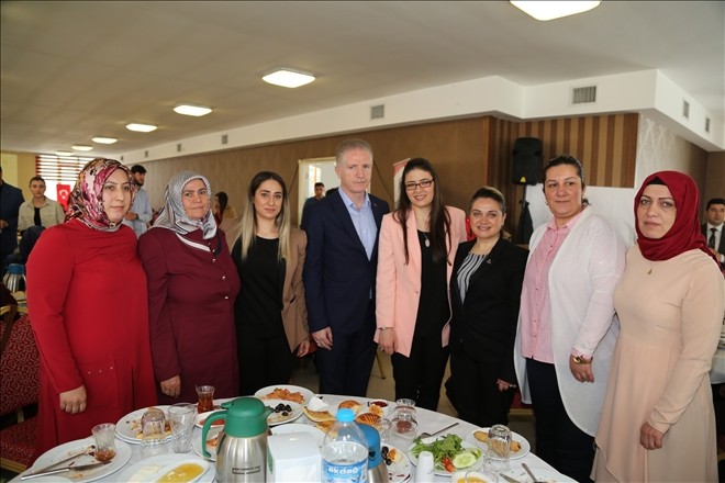 Vali Gül Şehit ve Gazi Anneleri İle Kahvaltıda Bir Araya Geldi