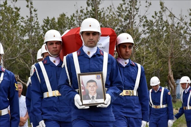 Şehit Yerli´nin naaşı memleketine uğurlandı