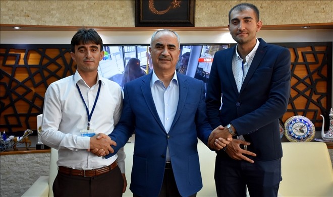 Örnek halk otobüsü şoförleri altınla ödüllendirildi