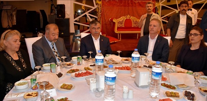 Bakan Yılmaz; ?Şehitlerimize ve gazilerimize borçluyuz?