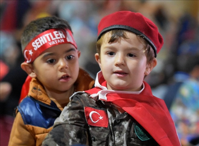 Sivaslılar demokrasi nöbetinde buluştu  
