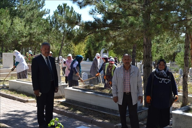 Mezarlık Müdürlüğü sahada arı gibi