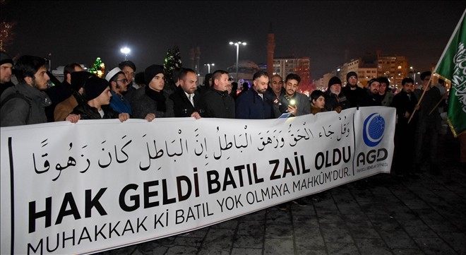 AGD Mekke´nin fethini kutladı, yılbaşı eğlencelerine tepki gösterdi