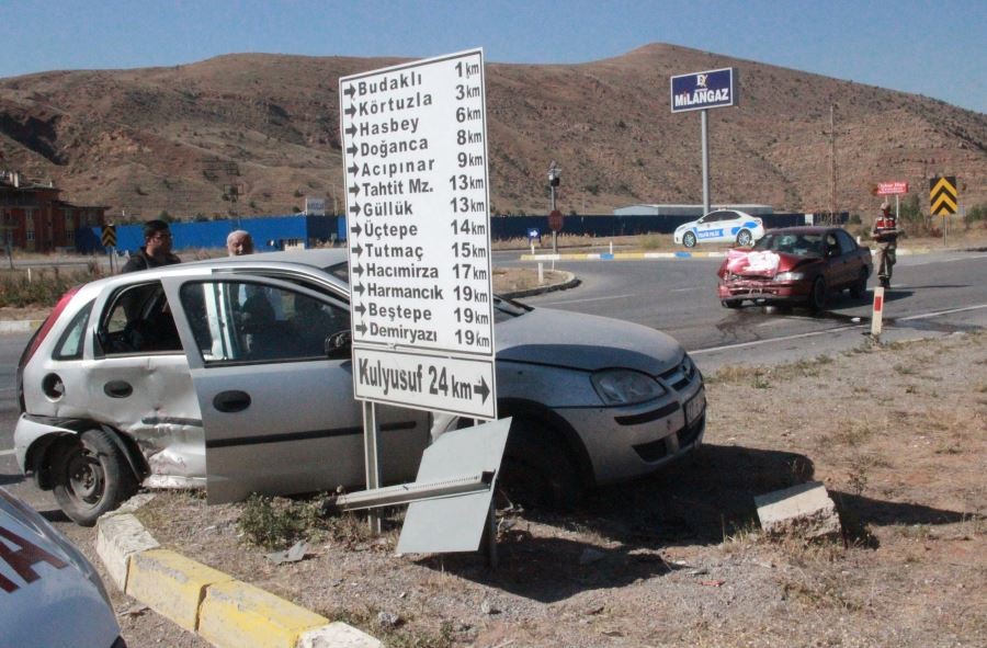 Kaza anı güvenlik kamerasında