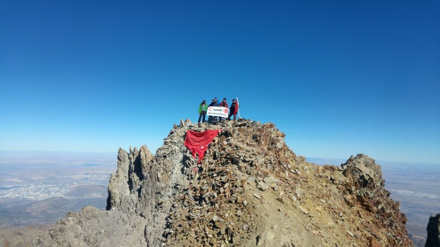 SADAK, Erciyes’e tırmandı