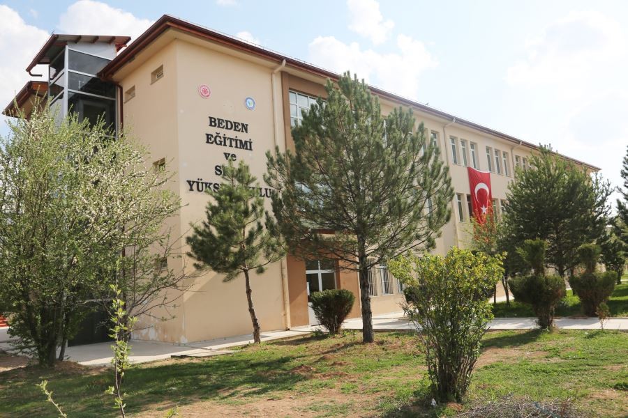 CÜ Bir Fakülte Daha Kazandı