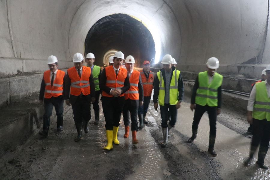 Karadeniz’i Akdeniz’e bağlayacak tünelde son 500 metre kaldı