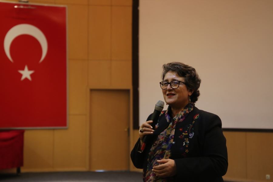 “Pozitif ve Kültürler Arası Psikoterapi” Konferansı