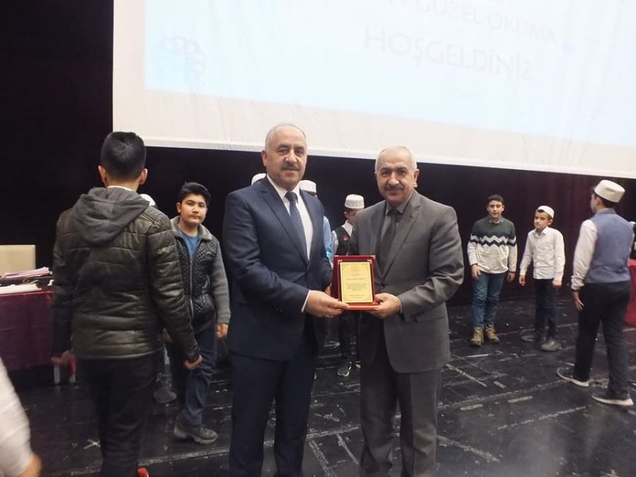 Dereceye girenler ödüllendirildi