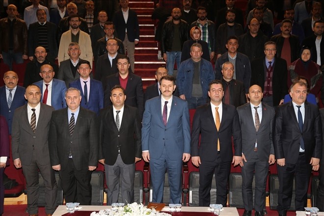 Vali Ayhan, okul aile birliği başkanlarıyla bir araya geldi