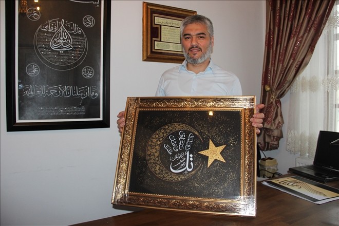 Rabia´ tablosunu Cumhurbaşkanı Erdoğan´a hediye etti