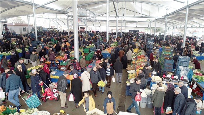 CUMARTESİ PAZARI SİVAS´A YAKIŞTI