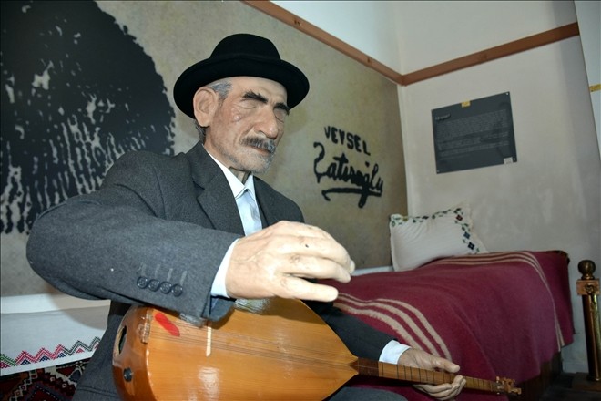 Aşık Veysel, vefatının 46´ncı yılında mezarı başında anıldı