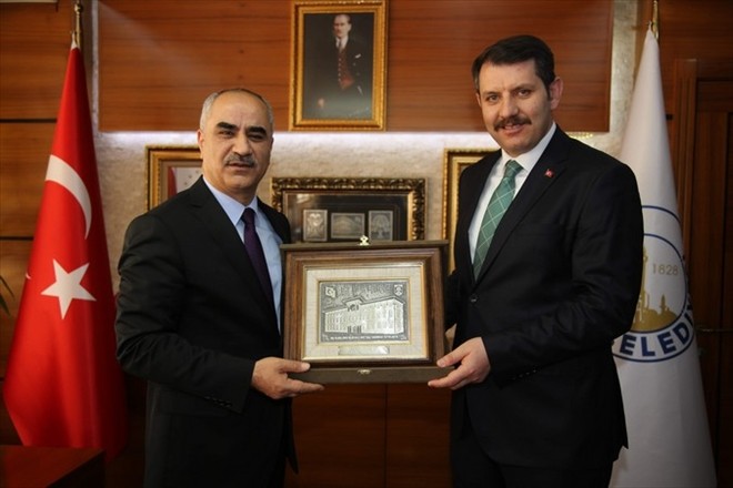 Vali Ayhan, Başkan Aydın´a Veda Ziyaretinde Bulundu