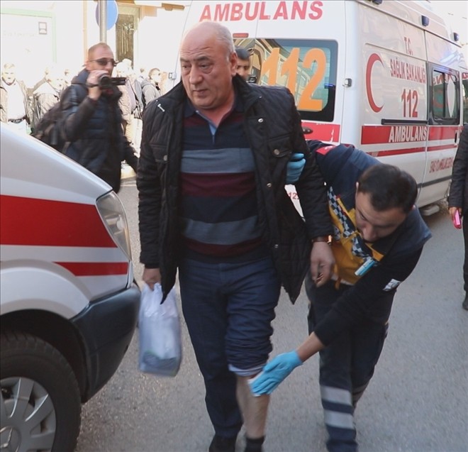 Sivas´ta silahlı, bıçaklı kavga: 5 yaralı 