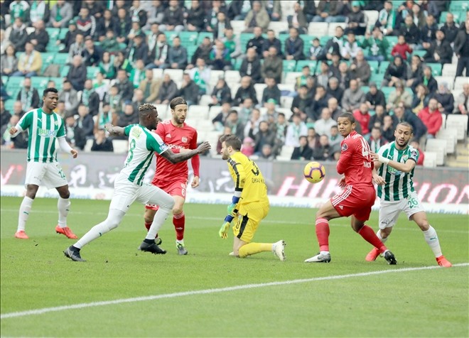 KAN KAYBEDİYOR!