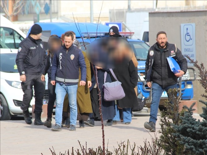 Sivas merkezli 4 ilde FETÖ operasyonu: 30 gözaltı