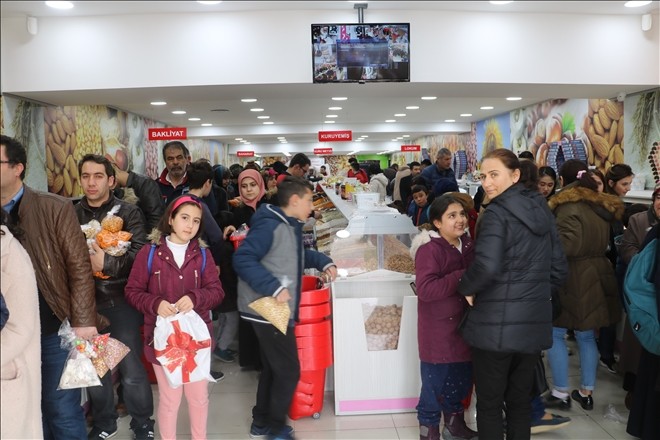 Tarladan halka satış tanzime rakip oldu