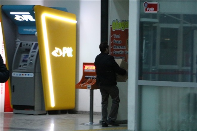 Terminalde unutulan kutu paniğe neden oldu 