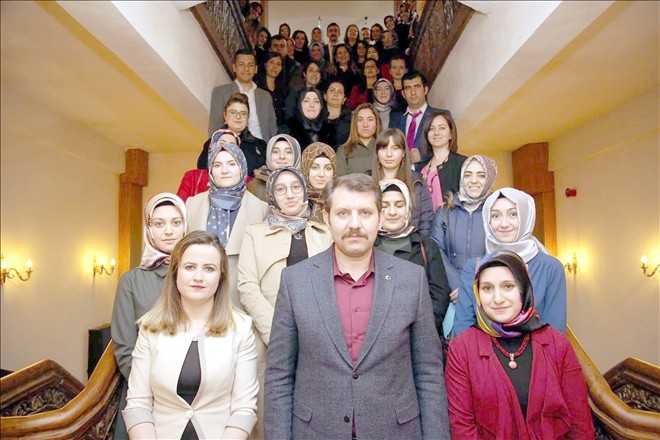 Yüzyıl Önceki Ruhla Biz Bize 