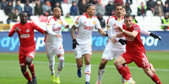 RAKİP GÖZTEPE