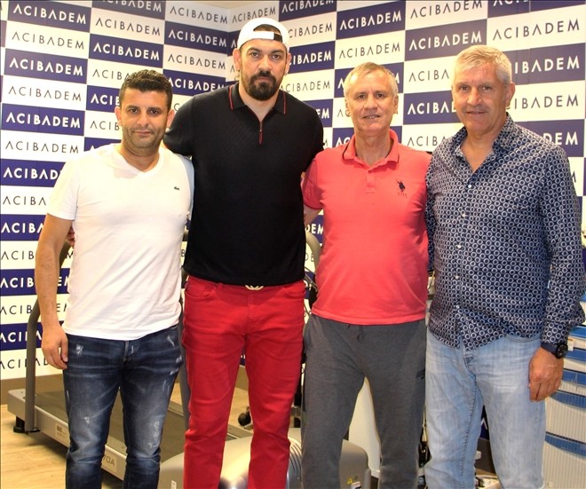 Sivasspor teknik heyeti sağlık kontrolünden geçti