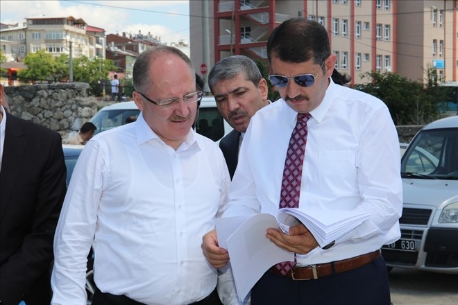 Millet Bahçesinde inceleme