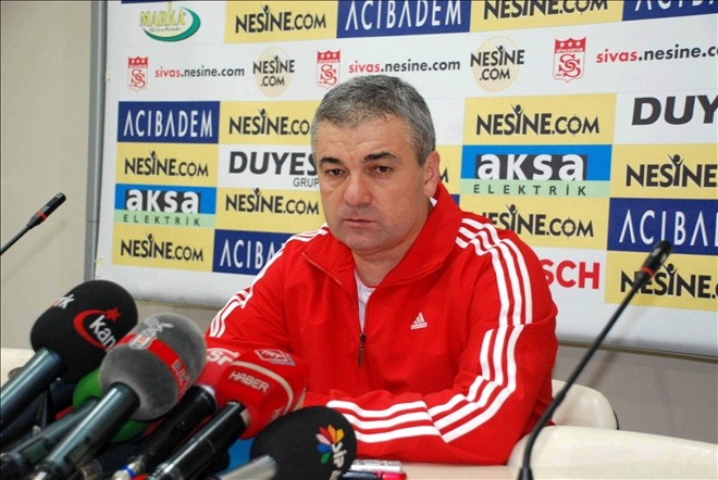 Çalımbay, resmen Sivasspor´da