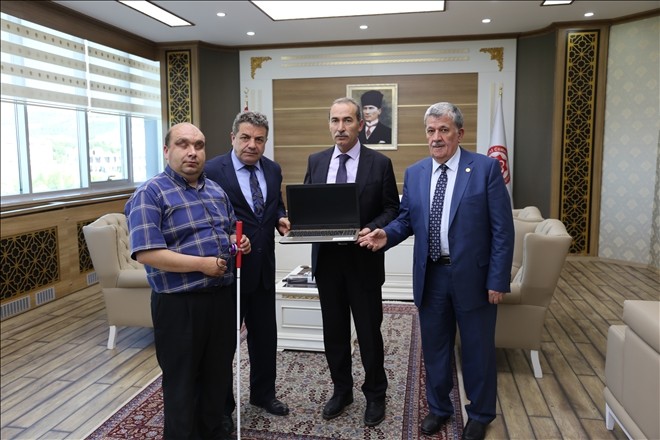 Engellilere bilgisayar desteği