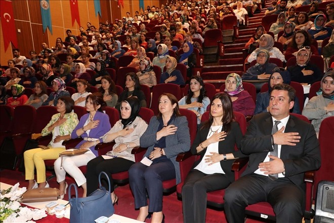 Seminer sona erdi 