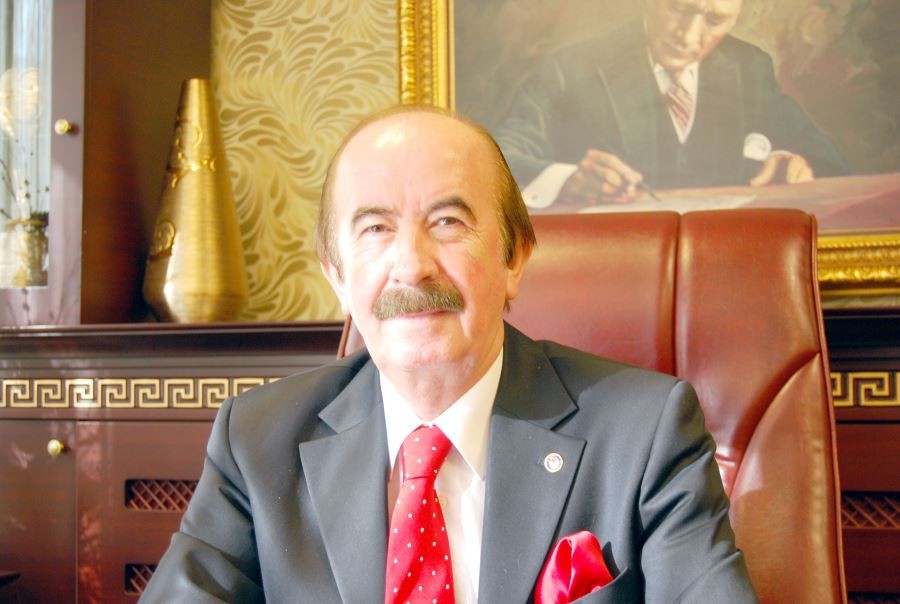  Demokrasi dersi verdik 