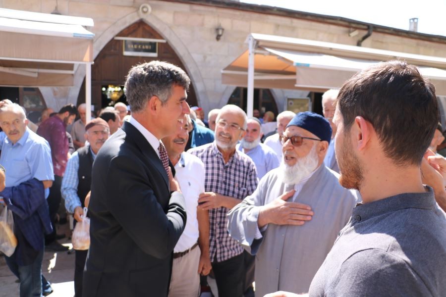 Sivas’ta Feyzioğlu’na yoğun ilgi