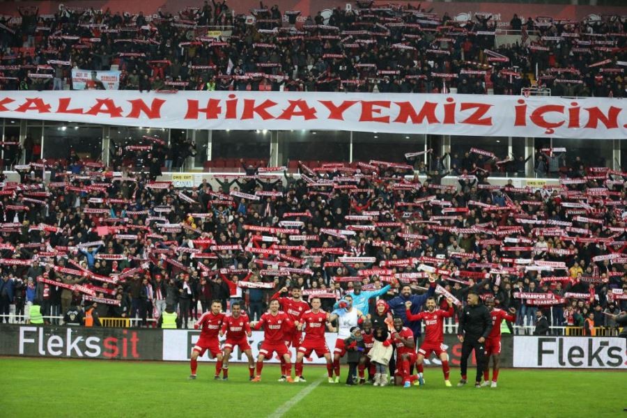 Lideri yalnız bırakmayın