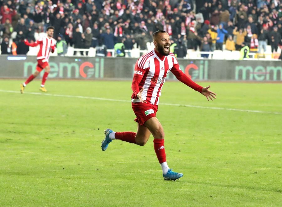 Elimizden kaçırdık