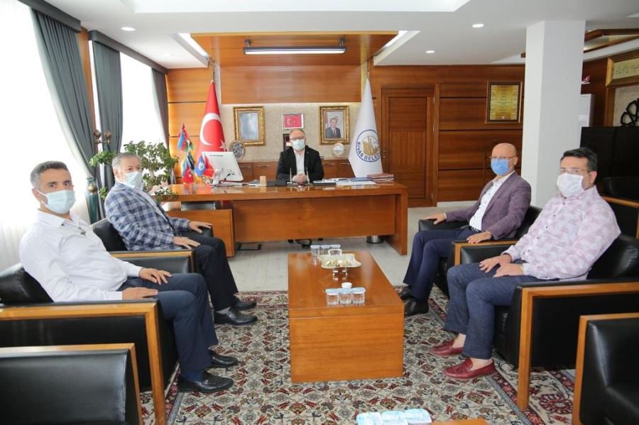 MÜSİAD YÖNETİMİ BİLGİN’İ ZİYARET ETTİ