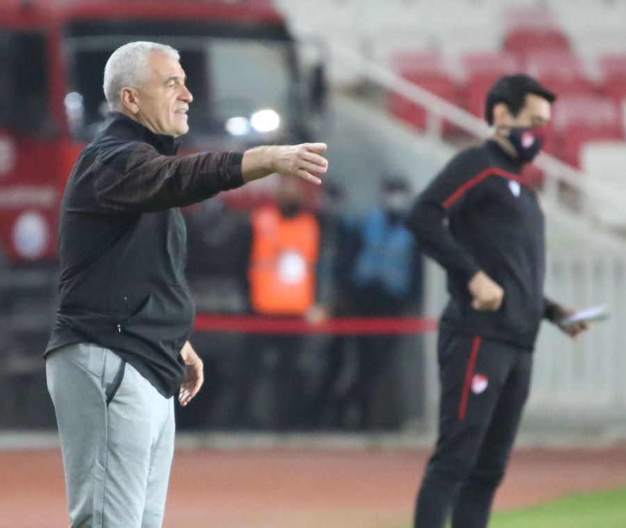 Çalımbay: “Hakemler rezil maç yönetti”