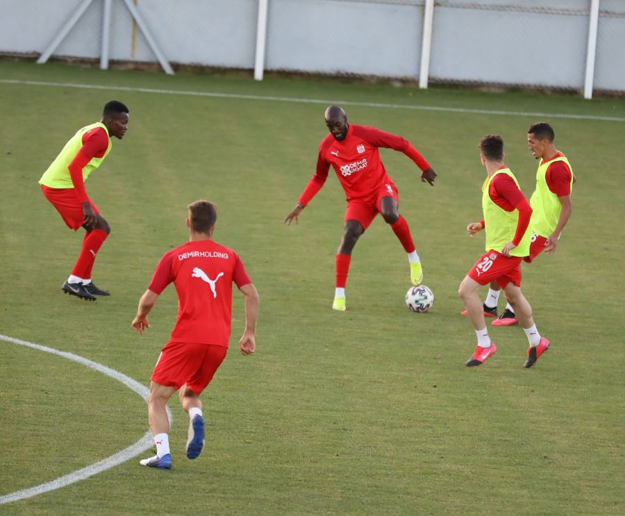 Sivasspor, Kayseri maçına moralli hazırlanıyor