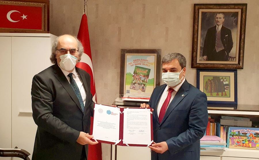 ÖĞRETMENLERE LİSANSÜSTÜ EĞİTİM İMKÂNI