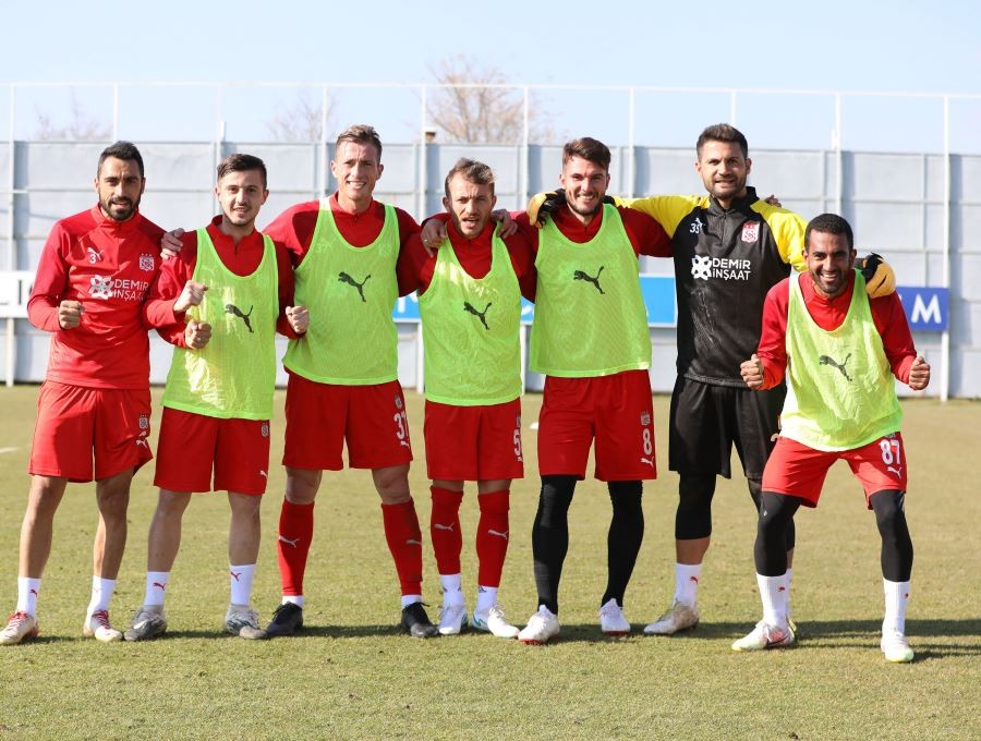 Sivasspor’da Karagümrük mesaisi sürüyor