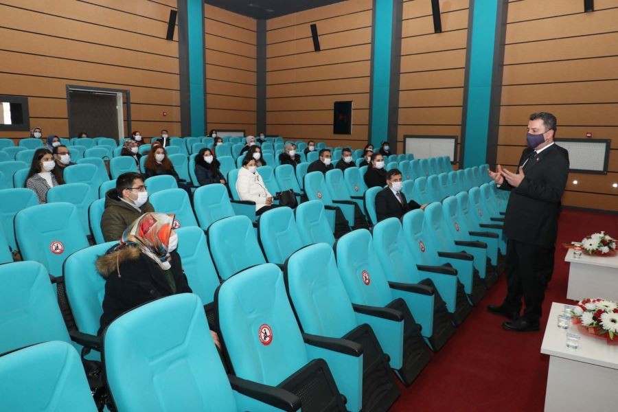 “Ülkemizin geleceğine rehberlik ediyorsunuz”