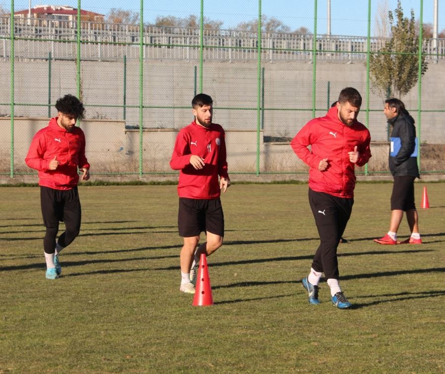 Sivas Belediyespor’da Kastamonu mesaisi sürüyor