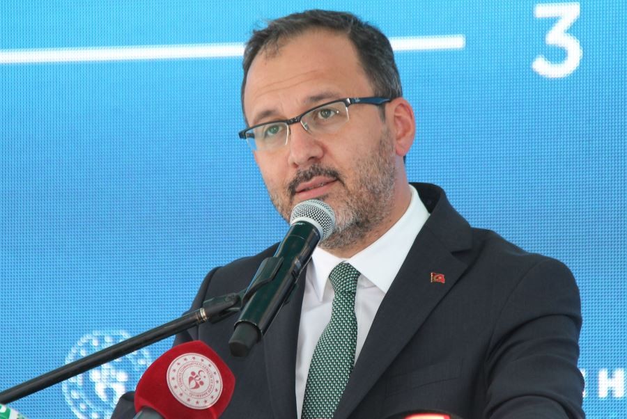 Bakan Kasapoğlu’ndan Sivasspor için tebrik mesajı