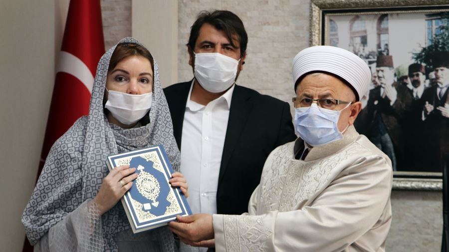   Rus Evgeniya, Nur Bahar oldu