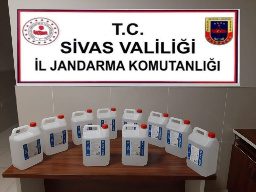 Jandarma ekipleri kaçak alkol üretimine geçit vermedi