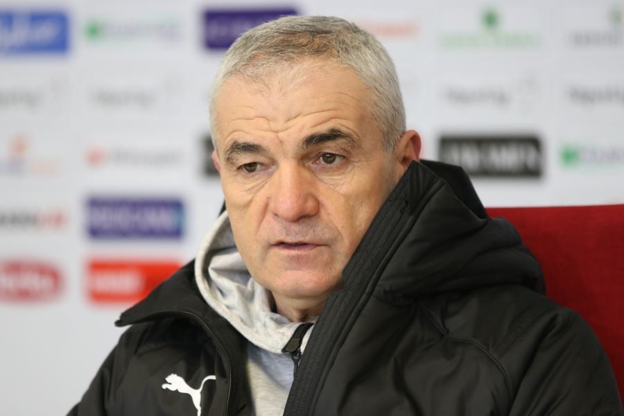  Çalımbay: “3 maçtır takımımdan çok memnunum”